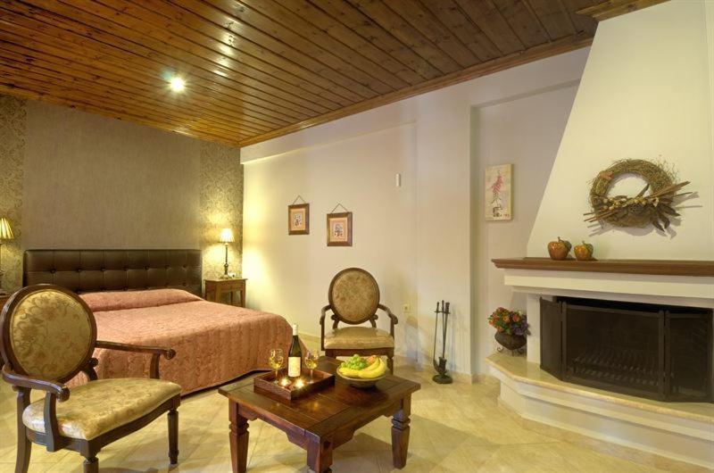 Iatrou Guesthouse 포르테리아 객실 사진